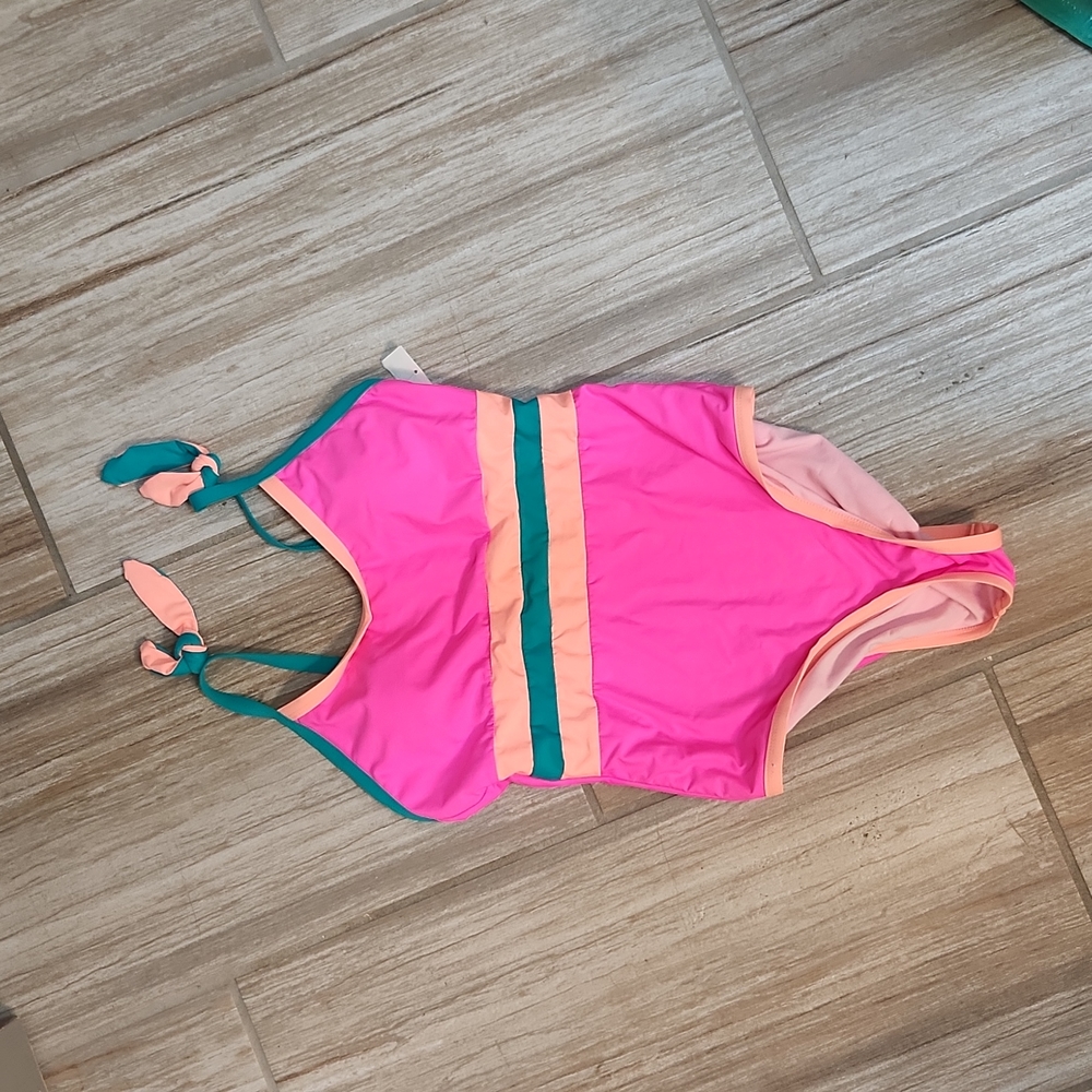 Colorblock bathing suit